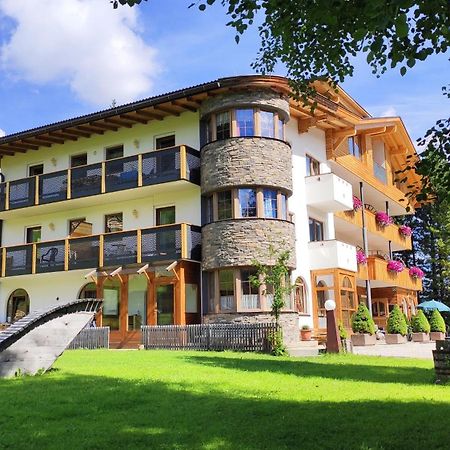 Guesthouse Rungg Badia (South Tyrol) Luaran gambar