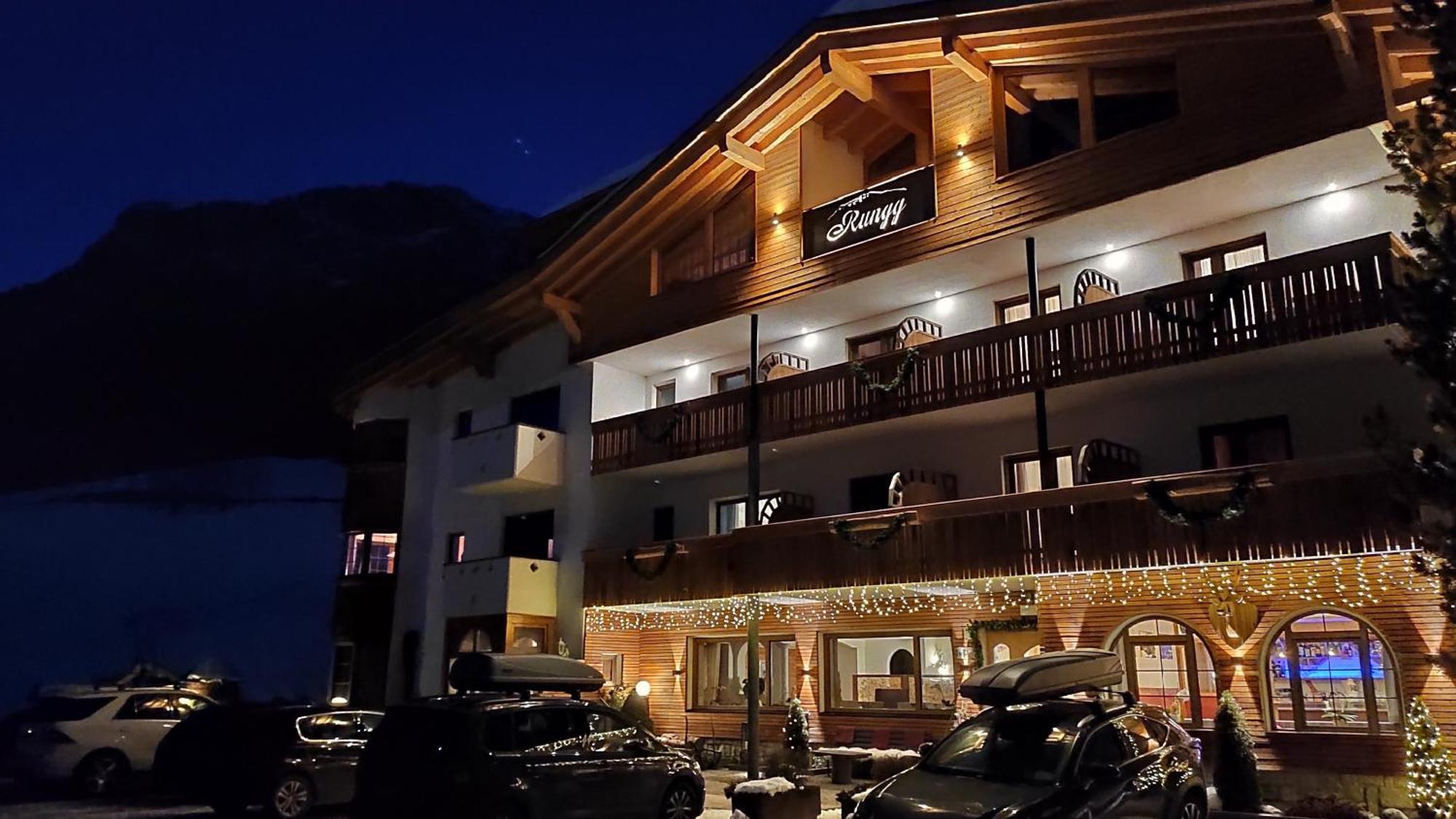 Guesthouse Rungg Badia (South Tyrol) Luaran gambar